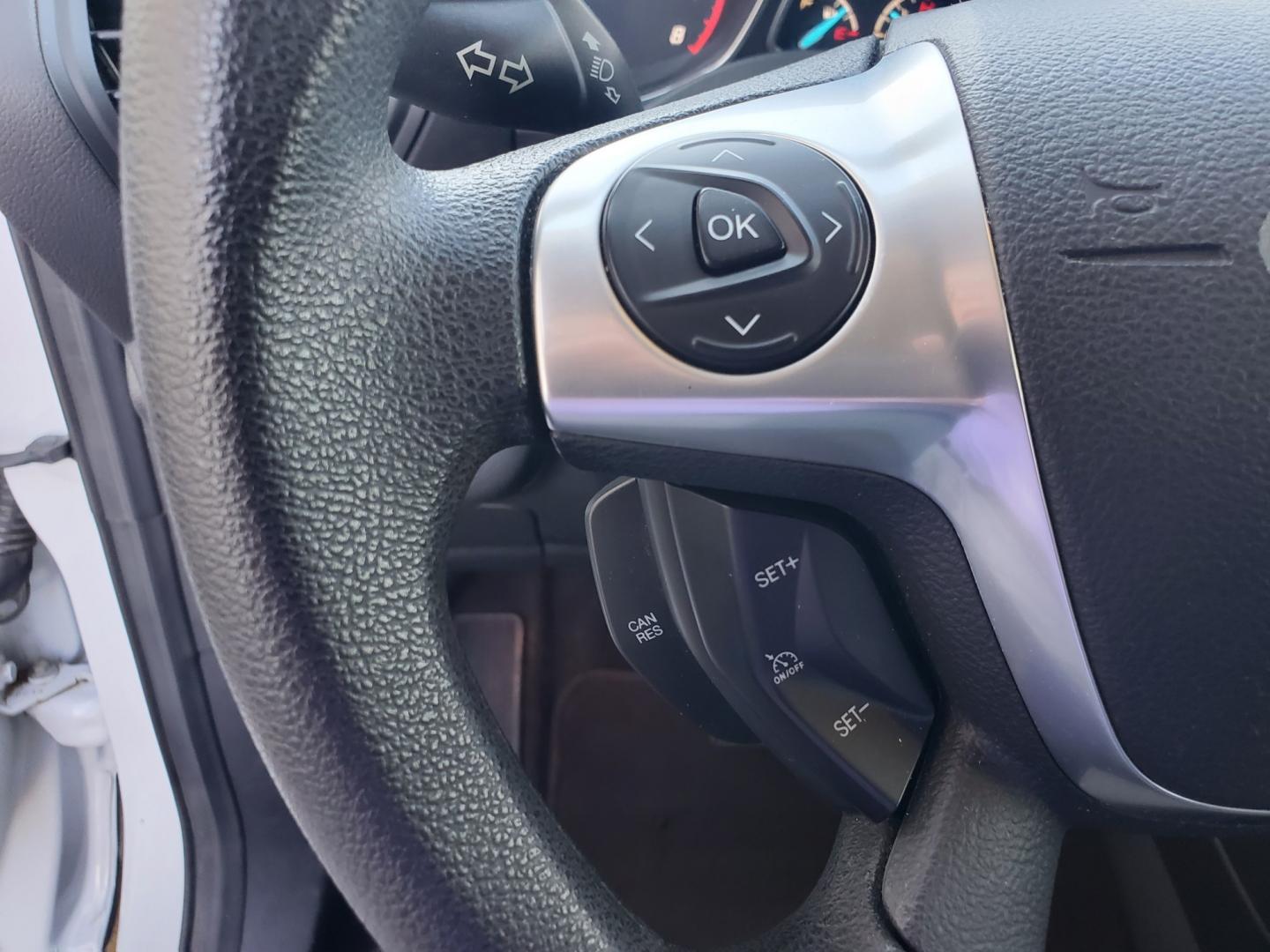 2016 White Ford Escape SE (1FMCU9GX6GU) with an 1.6L 4 Cyl Ecoboost` engine, 6-Speed Automatic W/ Selectshift transmission, located at 1600 E Hwy 44, Rapid City, SD, 57703, (605) 716-7878, 44.070232, -103.171410- Photo#16