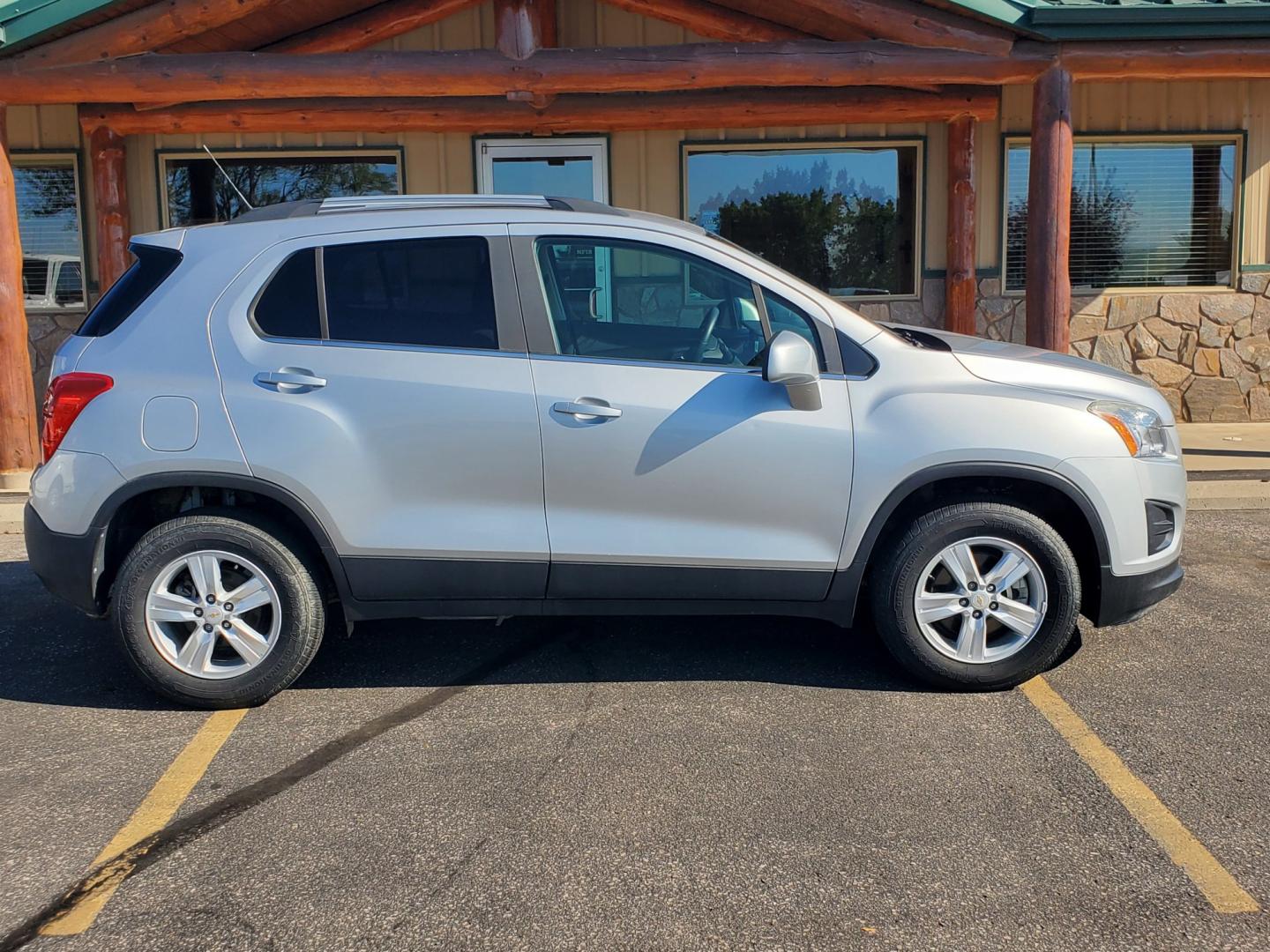 2016 Silver Chevrolet Trax LT (KL7CJPSB8GB) with an 1.4L 4Cyl Ecotec Turbo engine, 6-Speed Automatic transmission, located at 1600 E Hwy 44, Rapid City, SD, 57703, (605) 716-7878, 44.070232, -103.171410- Photo#5